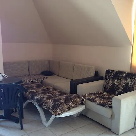 Sanny Garden Апартамент